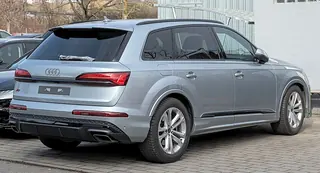 2026 Audi Q7, a photo of this model, not the listed car