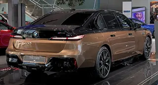 2024 BMW i7, a photo of this model, not the listed car
