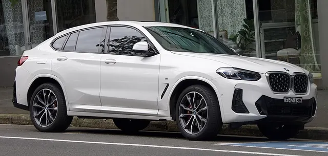 2025 BMW X4 (photo for reference, not the listed car)
