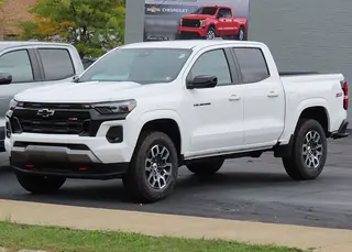 2024 Chevrolet Colorado, a photo of this model, not the listed car