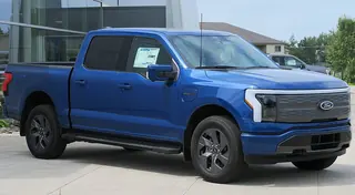 2025 Ford F-150 Lightning, a photo of this model, not the listed car