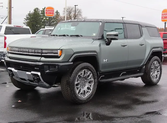 2025 GMC Hummer (photo for reference, not the listed car)