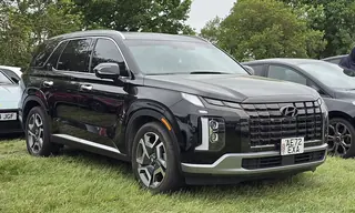 2026 Hyundai Palisade Hybrid, a photo of this model, not the listed car