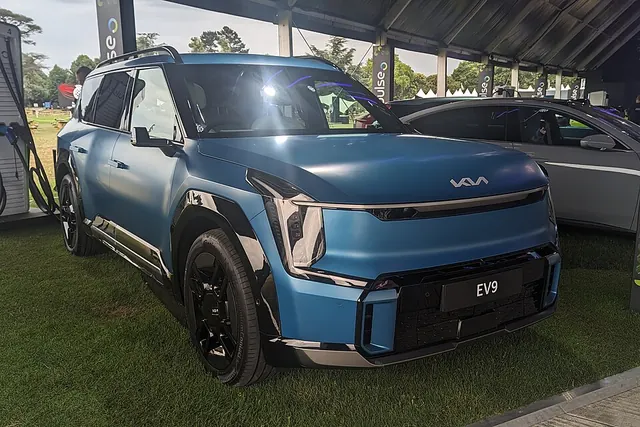 2026 Kia EV9 (photo for reference, not the listed car)