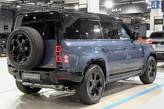 2026 Land Rover Defender, a photo of this model, not the listed car