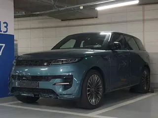 2026 Land Rover Range Rover Sport, a photo of this model, not the listed car