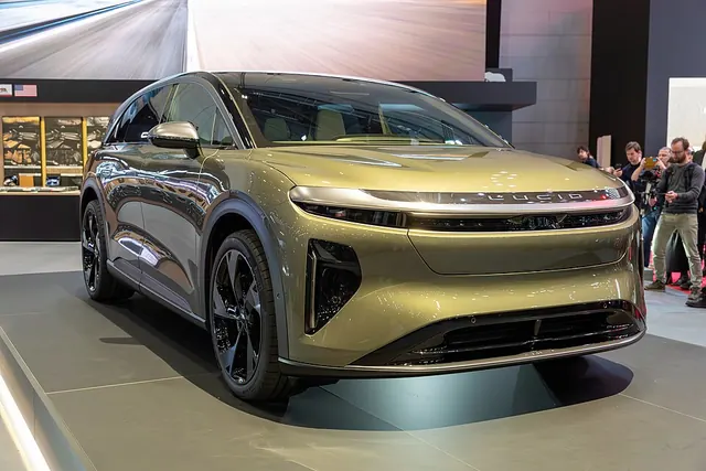 2027 Lucid Gravity (photo for reference, not the listed car)