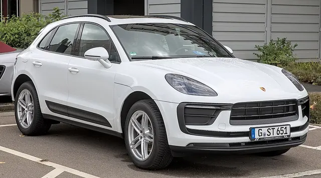 2025 Porsche Macan (photo for reference, not the listed car)